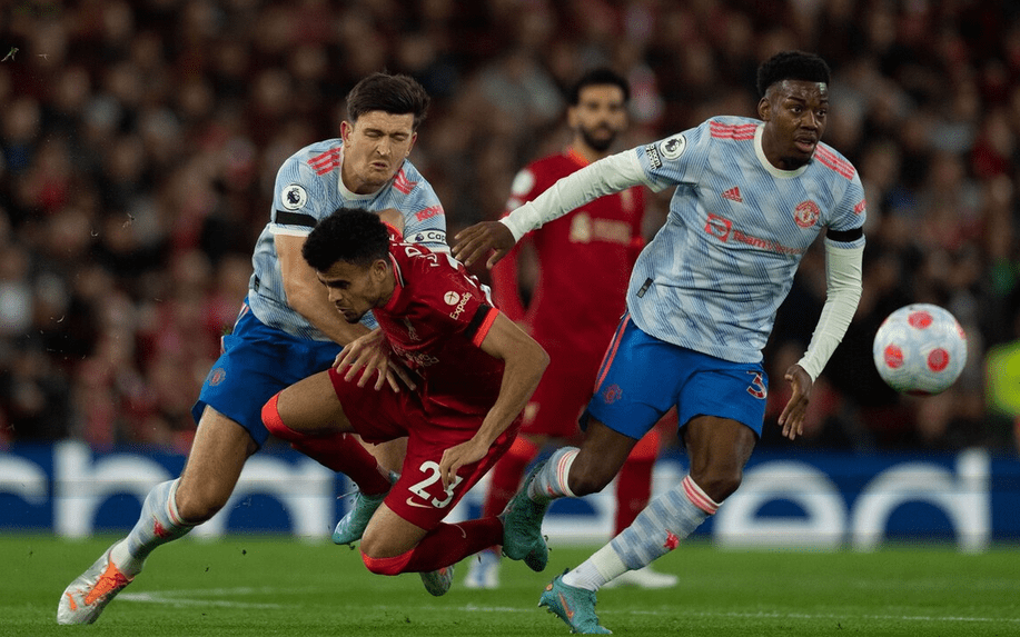 南宫28-里昂发布备战花絮；窗口期官宣签约；欧联任务艰巨；轮换策略成焦点-南宫28